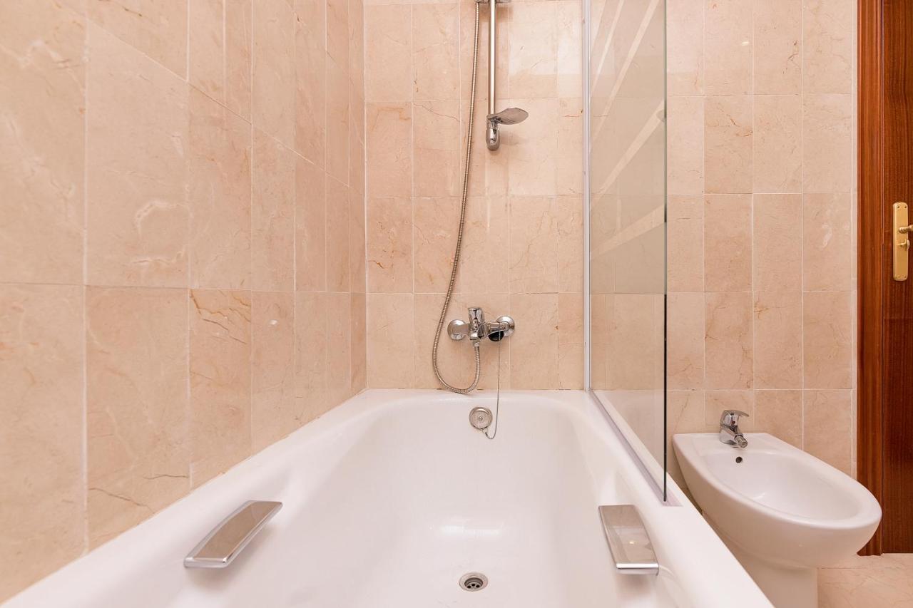 Bhost - Colon Apartment Malaga Ngoại thất bức ảnh